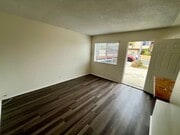 Photo - Cardiff One Bedroom Duplex - Just 1 block ... House