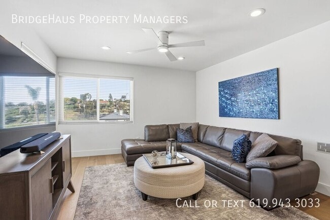 Photo - 3266 Goldfinch St