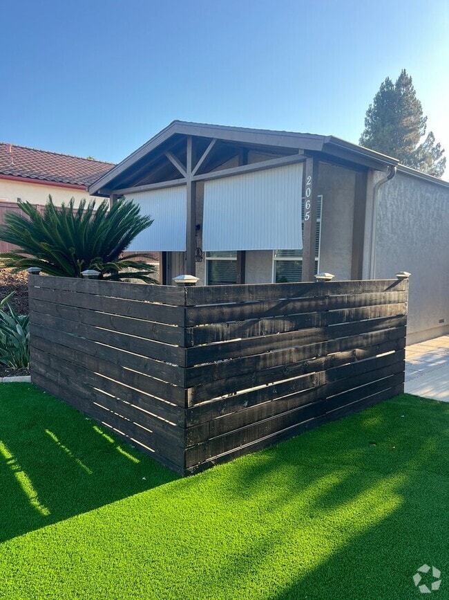 Building Photo - Modern 2-Bed, 2-Bath ADU for Rent – in Ups... Rental