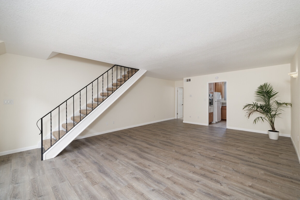 3D Tour - La Jollan Apartments