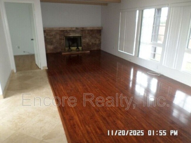 Photo - 539 Hibiscus Ct