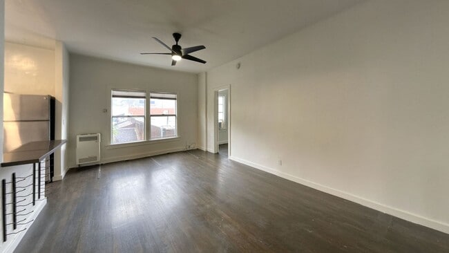 Photo - Sunset Apts...Gorgeous Newly Remodeled Apa...