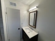 Photo - 1830 E Sycamore St