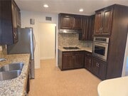 Photo - 6604 Dillman St