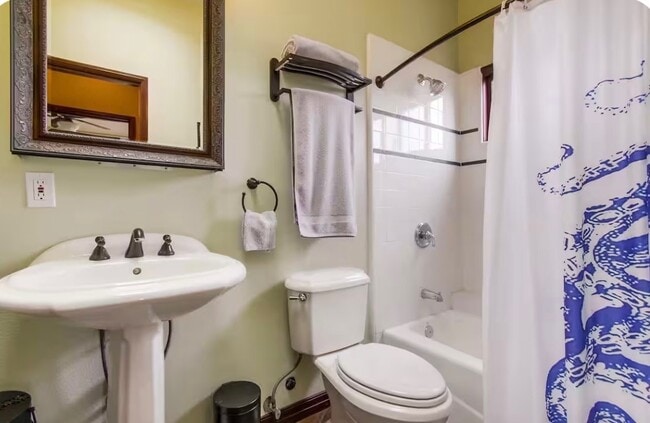 Tub Shower - 2728 Lone Jack Rd Unit Bransons Nest