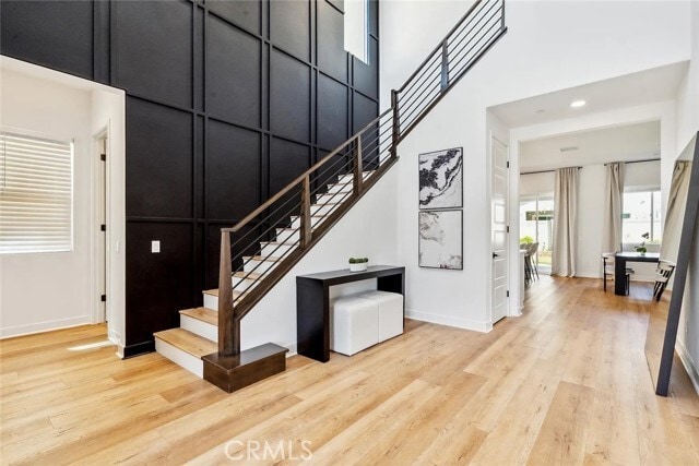 Photo - 17715 Hillside Way