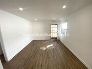 Photo - 4510 1/2 N. Lakewood Blvd.- Apartment