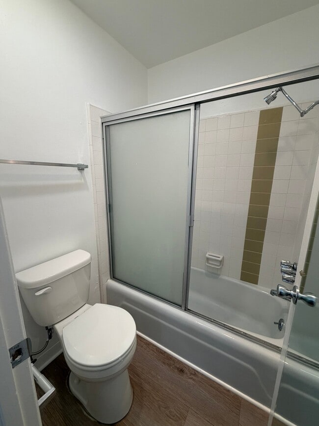 Photo - 1825 N Gramercy Pl Unit 311