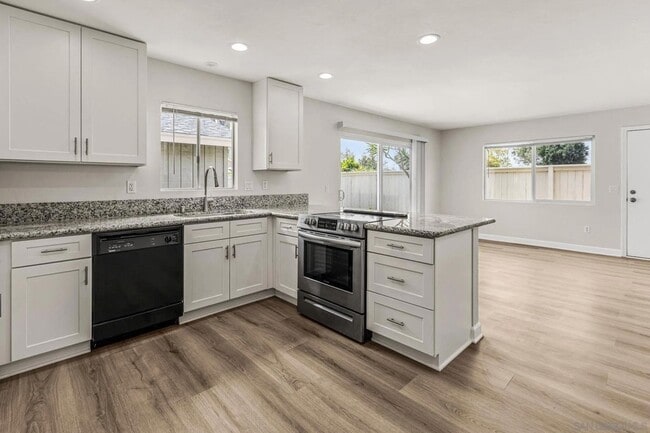 Photo - 1809 Eastwood Ln