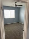 Room 1 - 1029 S Hobart Blvd Unit 402