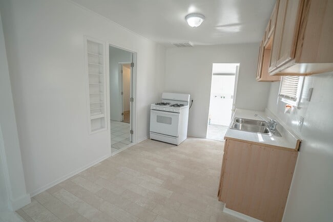 Photo - COMING SOON! Cozy 1-Bedroom Single-Story Duplex Home in Newhall