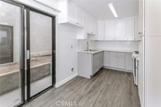 Photo - 914 E Elk Ave Apartment Unit 4