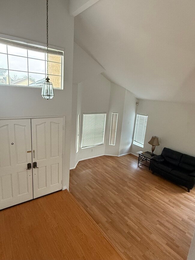 Photo - 2466 Robert Rd