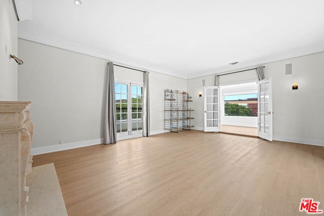 Photo - 420 S Beverwil Dr