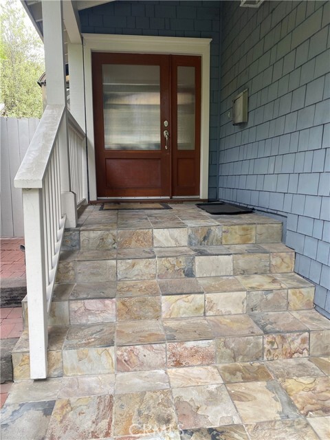 Building Photo - 1204 Elm Ave