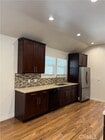 Photo - 686 Atchison St