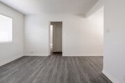 1BR, 1BA - 507SF - La Paloma Apartments
