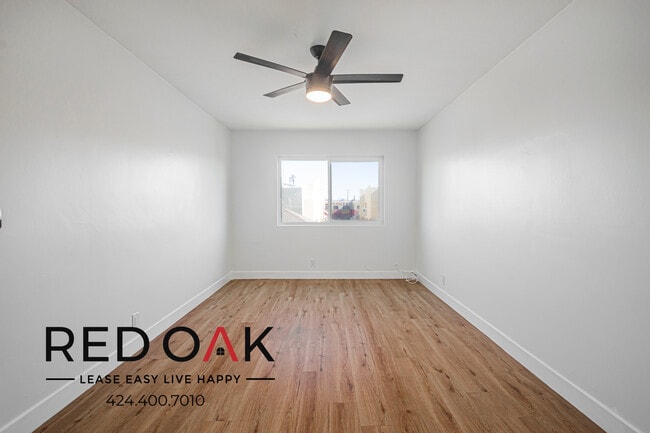 Building Photo - 340 W 87th St Unit 9