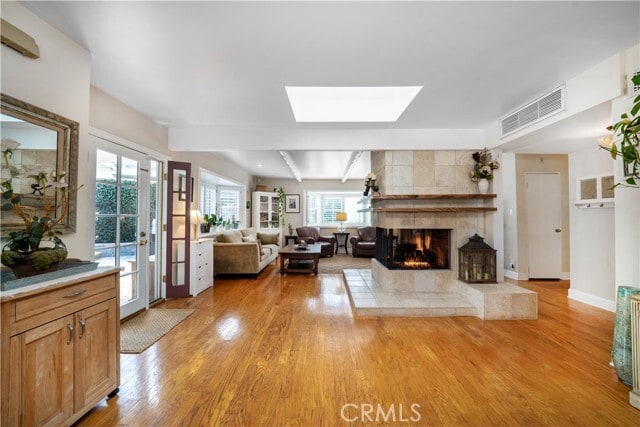 Photo - 4571 Canoga Dr