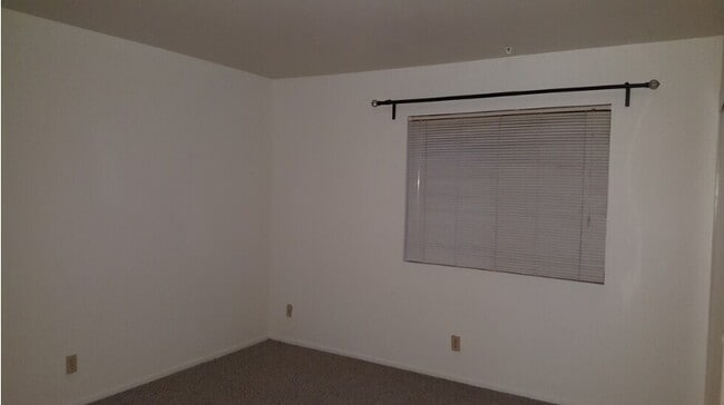 Photo - 820 S Orange Grove Ave