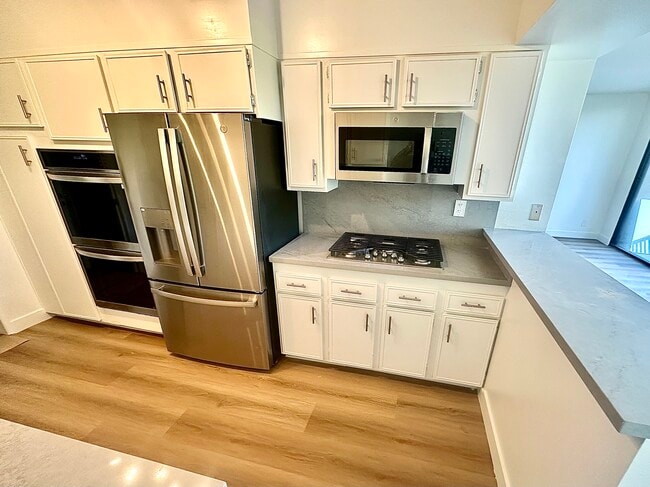 Photo - Montana Apartments