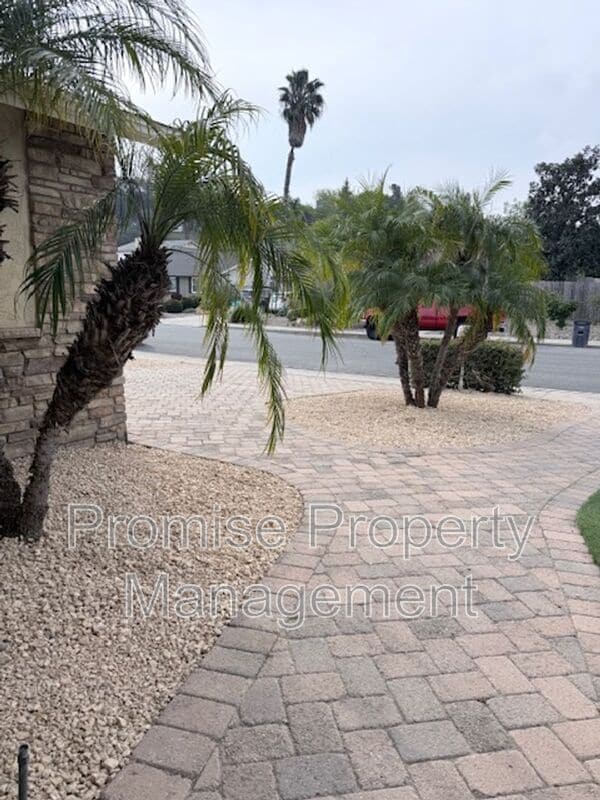 Photo - 1320 La Miranda Ave