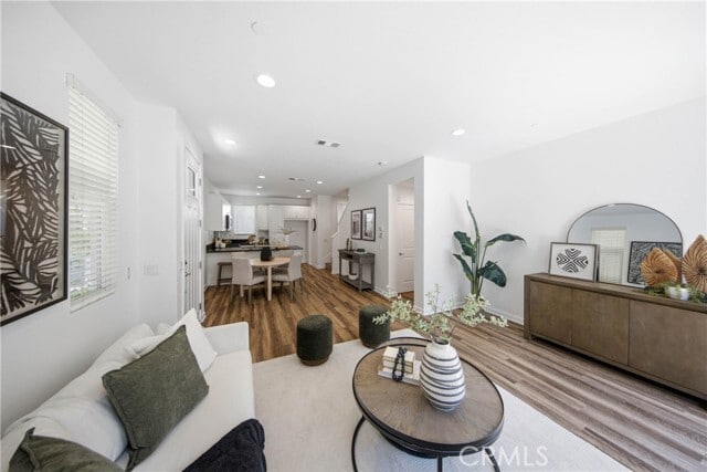 Photo - 385 N Avelina Way
