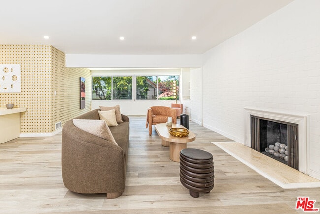 Photo - 8911 Cynthia St Unit 7