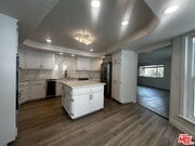 Photo - 19555 Oxnard St House