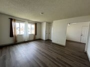 Photo - 12728 Linnell Ave