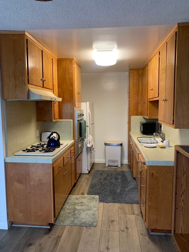 Photo - 1621 Franklin St Apartments Unit 2