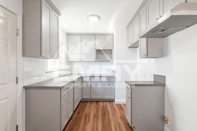 Building Photo - 5228 Repetto Ave