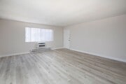Photo - Gorgeous 1 Bedroom with AC and Parking in ... Apartment Unit 07