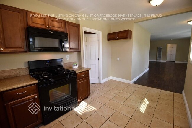 Photo - 1221 E Roosevelt Rd