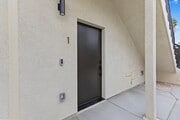 Photo - 2850 Nye St
