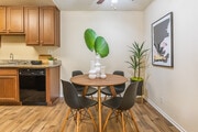 1BR, 1BA - 650SF - La Jolla Nobel