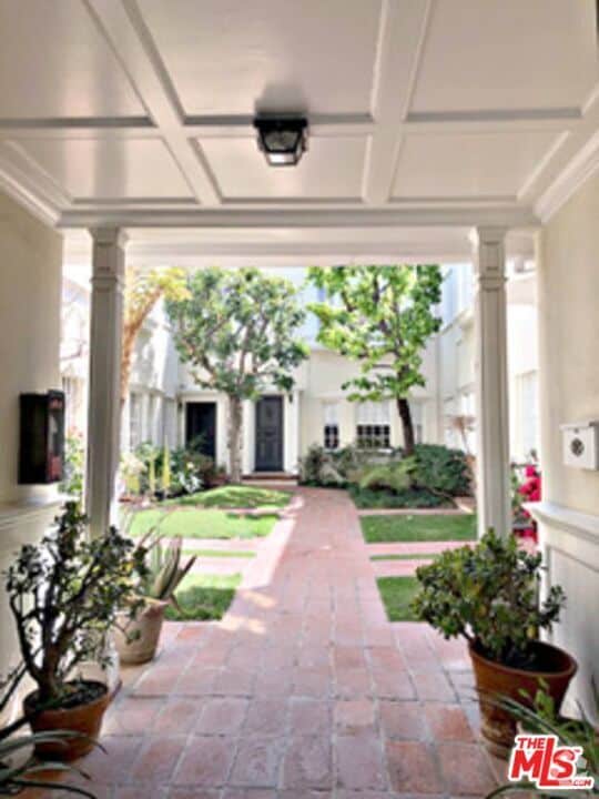 Building Photo - 9974 Durant Dr Rental