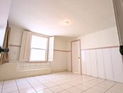 Photo - 5831 Adelaide Ave