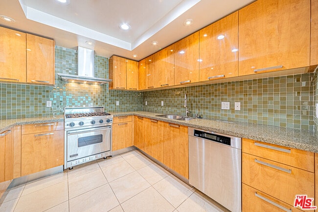 Photo - 702 Serrano Ave Unit 504