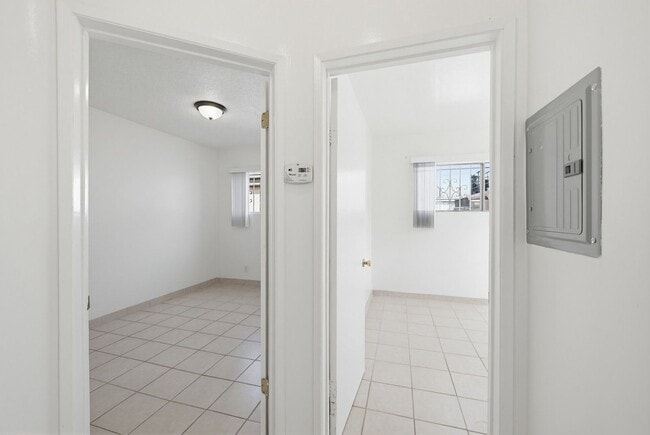 Photo - 1224 Normandie Ave Unit 2