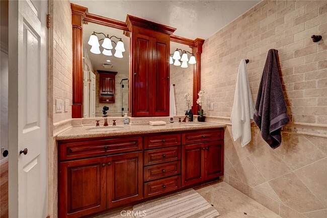 Photo - 15335 Magnolia Blvd Unit 216