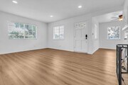 Photo - 2502 S Olive St