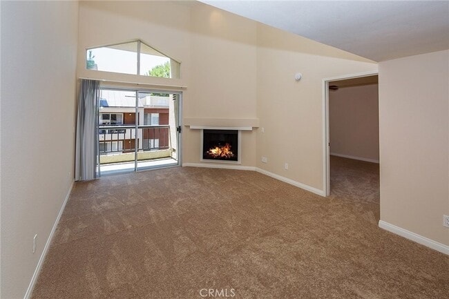 Photo - 21450 Burbank Blvd Unit Building 13 #320