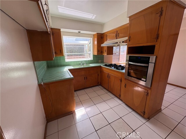 Photo - 725 N Butterfield Rd