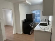 Photo - 2651 S Cloverdale Ave Unit 2651