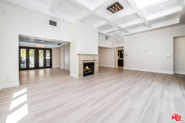 Building Photo - 1600 Benedict Canyon Drive Rental
