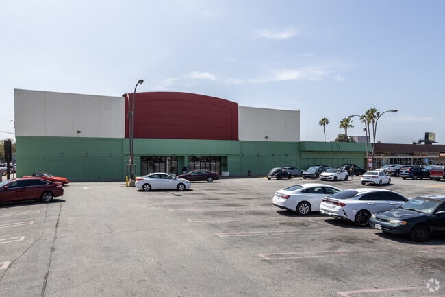 Building Photo - The Daphne