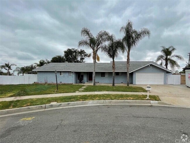 Building Photo - 2395 N Waterberry St Rental