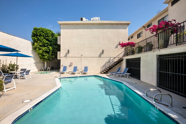 Photo - White Oak Apartments