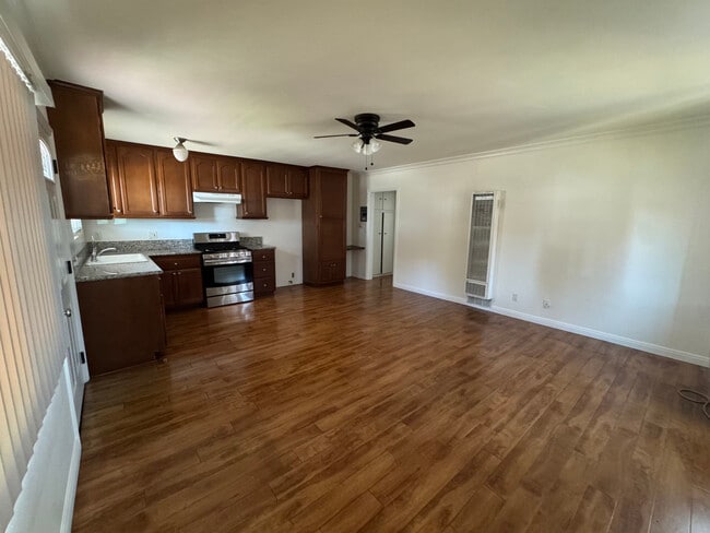 Living Room/Kitchenette - 1010 Thompson Ave Unit B